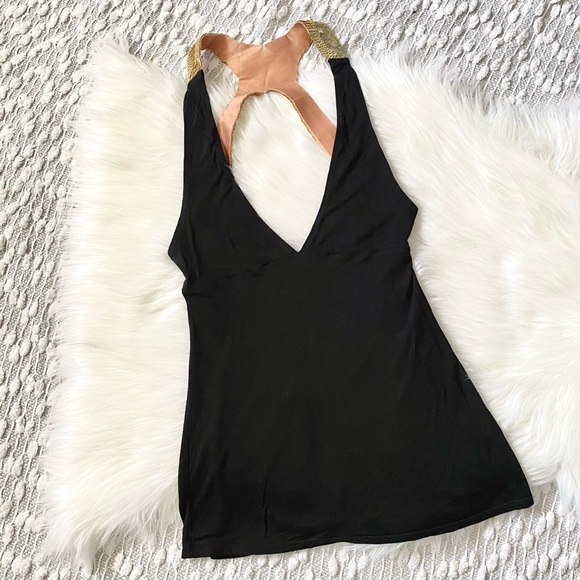 (❤️3/$30) Sequin back tank top - Picture 1 of 4